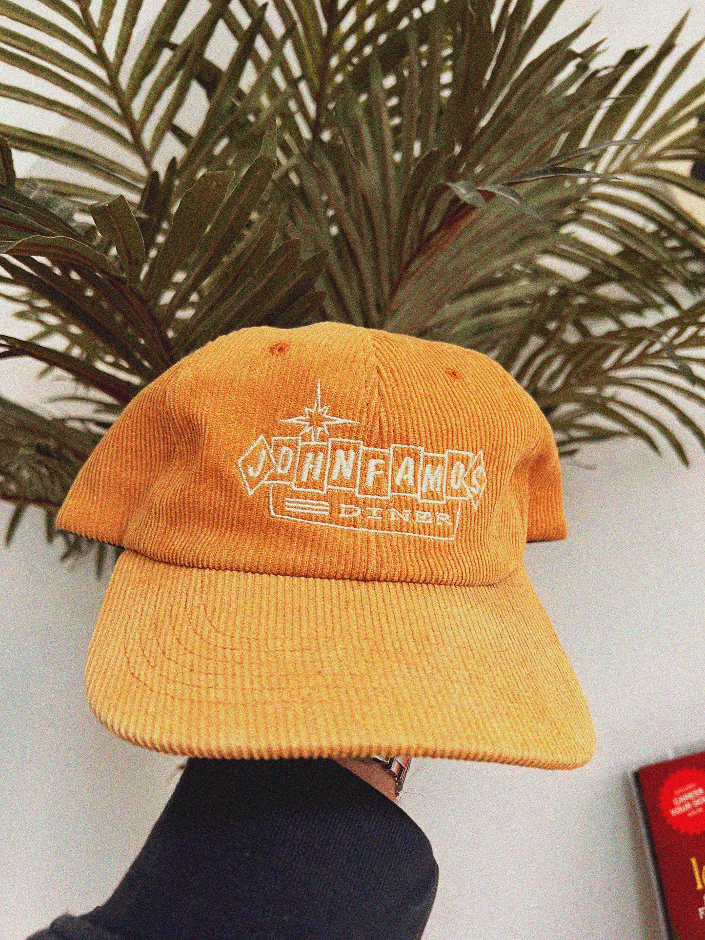 FAMOS MOTEL HAT